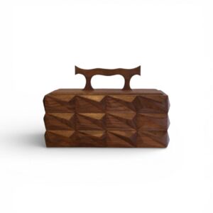 Edgy Box with Lift-Lid